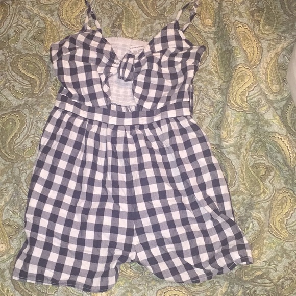 American Eagle Outfitters Pants - American eagle romper